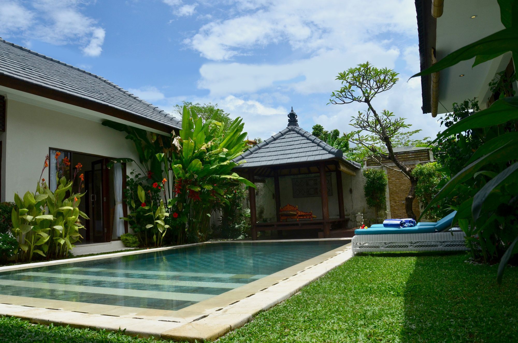 Villa Intan Bali Legian エクステリア 写真